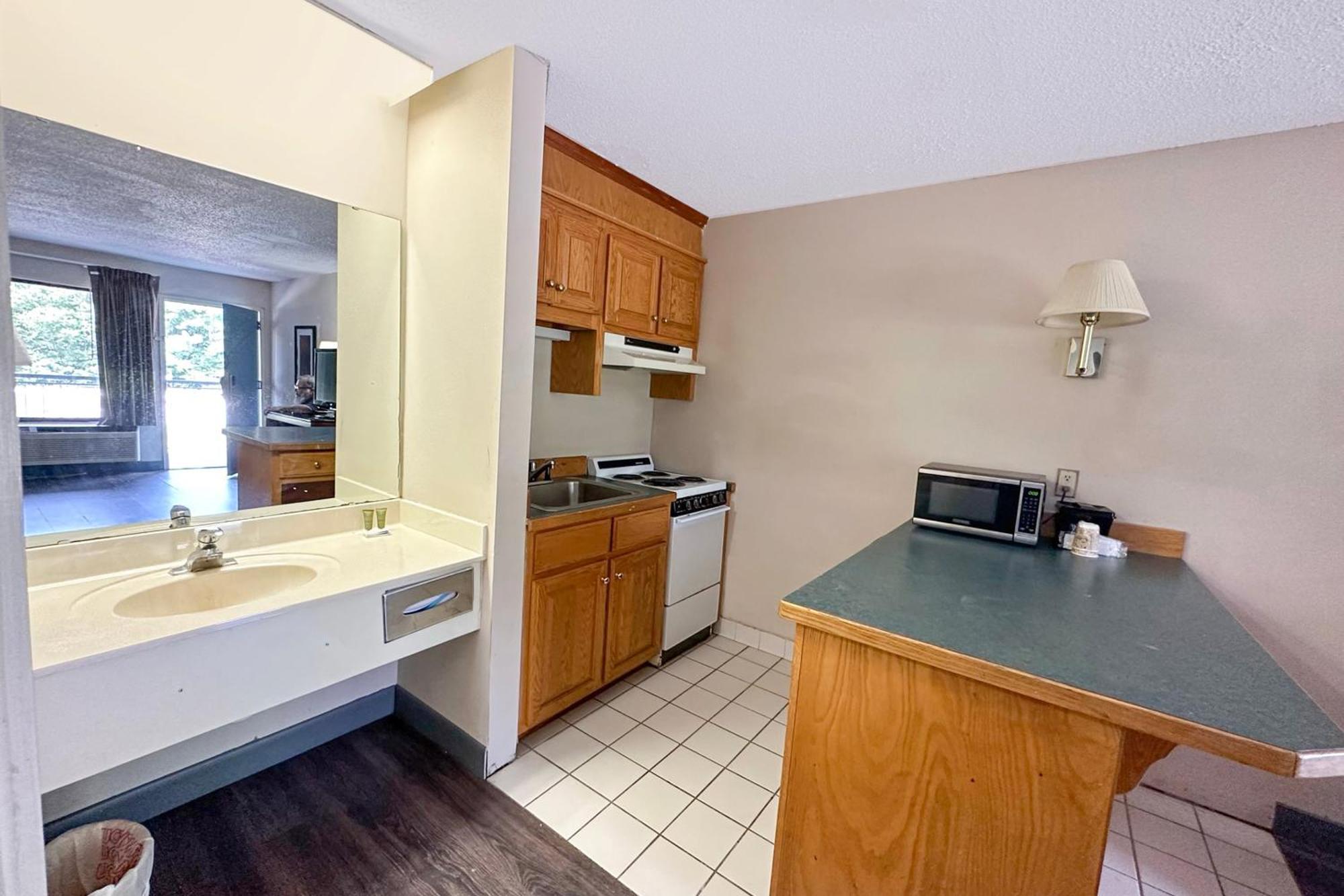 Executive Inn Ridgeway I-77 外观 照片